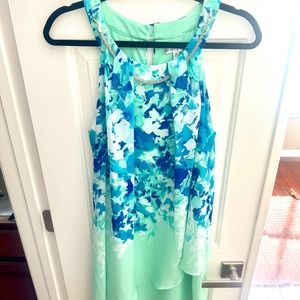 Adorable Summer Free Flowing Sandra Darren Dress w/ Silver Accents